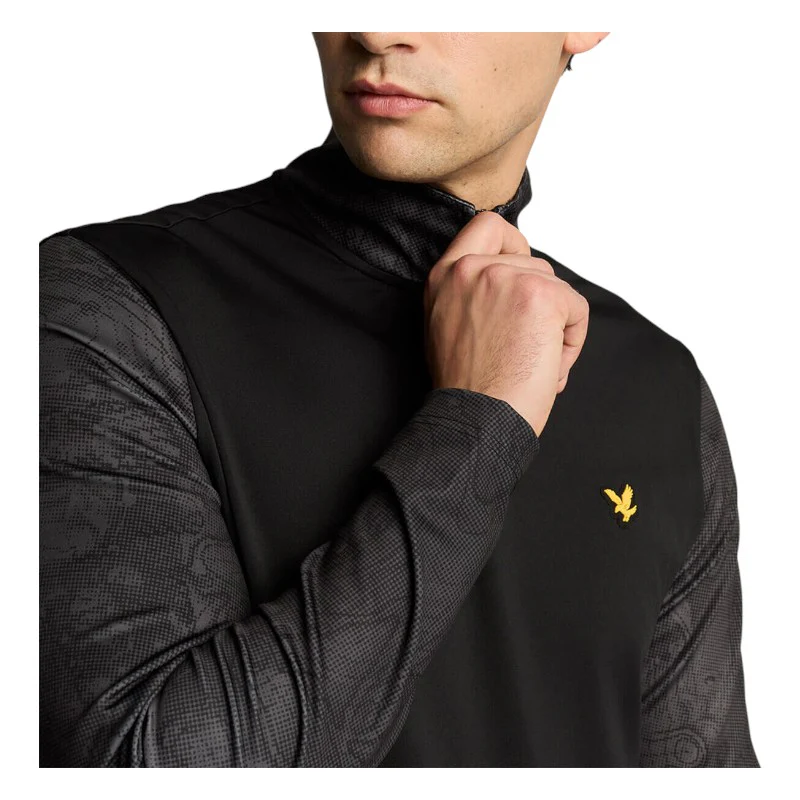 Lyle & Scott Tech 1/4 Zip Golf Midlayer ML2263G - Image 3